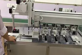 固诺泰自动化手机TP粘A壳，效率高可与流水线同步视频封面