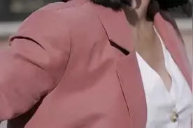 春季穿搭分享，粉色西装外套+杏色裤子！视频封面