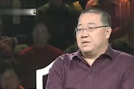 黑妹小时候是个假小子，经常把男孩打开瓢，这性格太泼辣了！