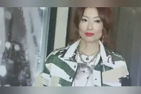 郑秀文爆料老公爱血拚聊刘德华伤势直言很佩服视频封面