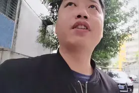 打工者中午下班找地方吃快餐，转了一圈还是没吃上，看看什么原因视频封面