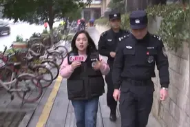 记者变装体验特巡警日常工作，身背8件套、日行3万步视频封面