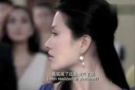 毕业典礼上向女友求婚被拒，十年后两人在同学聚会上再次相遇视频封面