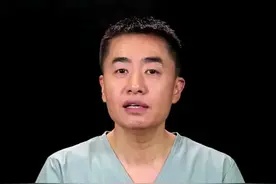 办公室里坐位马步，让你不动声色瘦腿紧臀！视频封面