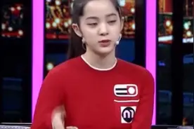 欧阳娜娜和网红susan合影，却被吐槽脸大，网友：欧阳娜娜完胜视频封面