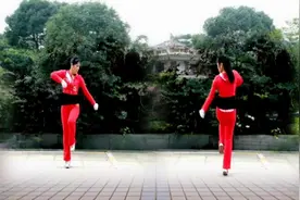 广场舞《我们好好爱》水兵舞，正反面演示，歌曲温馨好听好看