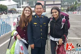 西班牙女孩：感谢张家界的热心朋友让我如期回家图片