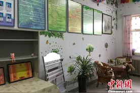 甘肃高校“绿色心晴”进宿舍 轻松漫谈方式给学生减压图片