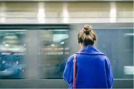 全叔读报：社会越发达，“空巢青年”就越多图片