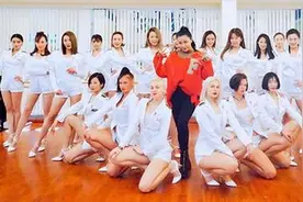 王蓉《啪啪S舞》舞力全开引最酷节奏图片