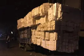 小货车变身大胃王 这样超长超高太危险图片