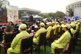 西南大学学子为环卫工制作爱心便当 食品博览会带你吃不停图片