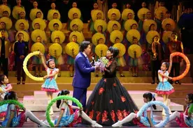 殷秀梅：从没忘记施光南，唱起《在希望的田野上》就觉得老师还在图片