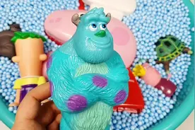 为孩子们认识卡通角色人物，佩奇小黄人哈利波特芭比小马宝莉