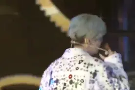 鹿晗RELOADED演唱会上海站现场，燃爆全场，太帅了！视频封面