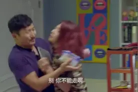 妹妹洗澡忘带浴巾，厕所大喊大叫，嫂子：你妹脑子有病吧视频封面