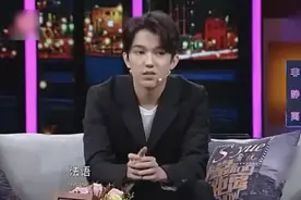 哈萨克斯坦小伙长得帅，还会多门外语，也是多才多艺！视频封面