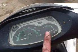 摩托车油表不准确不会动，修车师傅教你调节油浮，在家即可修复