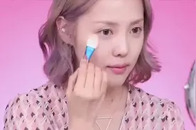 Pony朴惠敏-大气又温柔的妆容，春天快到了做一个甜美大姐姐