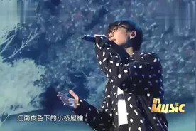 许嵩《断桥残雪》这首歌也曾经红极一时！视频封面