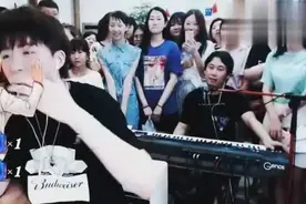 人家的助理能上去挡刀子，刘宇宁吐槽自己的助理，刀来了自己先跑视频封面