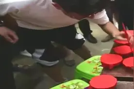 新郎上门接亲，被要求喝拦门酒，这么多喝完以后还能接到新娘吗？视频封面