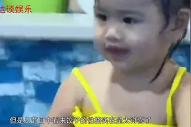 包文婧反复问饺子同一个问题，饺子不耐烦，下一秒的反应太可爱了视频封面