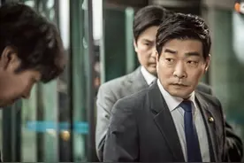 《Signal》孙贤周今日登场 饰演国会议员图片