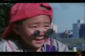 《旋风小子》郝劭文遛狗去泡妞，直接亲上去视频封面