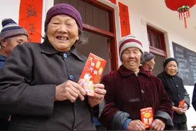 是谁在给上虞敬老院发神秘红包？11年来发了30万图片