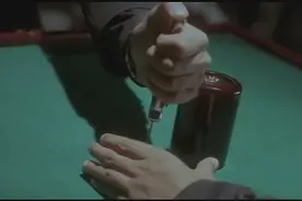 骰盅根本就没有骰子,一点都没有