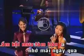 越南两位美女好有才，用越语和粤语唱《容易受伤的女人》，真好听视频封面