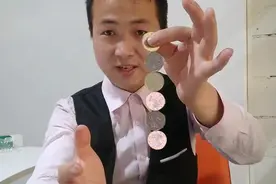 这么多硬币连成一串 是如何做到的？原来这么简单