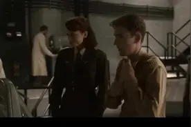 瘦小个的男主变身成高大帅气的肌肉帅哥视频封面