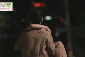 泰国著名男星欲求婚，撞见女朋友约会他人伤心离去视频封面
