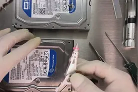 一块缺少零件的西数硬盘，磁头都丢了，凯哥教你如何找回里面数据视频封面