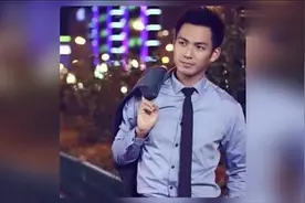 44岁钟汉良隐瞒多年老婆疑似曝光貌若天仙，竟还给他生了个女儿！视频封面