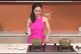 做你最喜爱的美食冬瓜鲜菇鸡汤