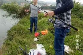 东莞黄牛埔不准钓鱼了，刚下竿就被赶，还好不收竿，可还有人收钱