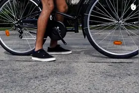 sikana成人自行车教程：保持平衡视频封面