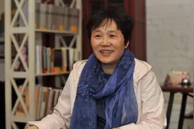 《我与地坛》朗诵会催泪 史铁生胞妹史岚:读作品是最好纪念图片