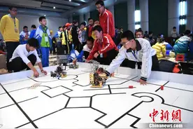 山西青少年机器人竞赛大比拼图片