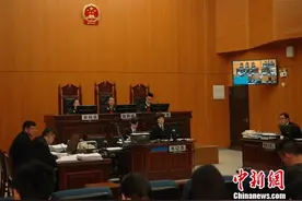 “同人作品内地第一案”广州开庭 金庸诉江南索赔500万图片