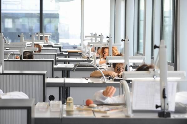 һö�ں��˸߿Ƽ����������ε����ģ�̽����ʿ�������