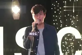 《当你》唱的太好听了，可以单曲循环一整天！