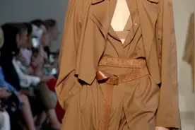 Agnona 意大利高档成衣女装品牌，2019米兰春夏时装周发布秀。