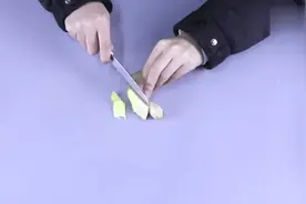 生姜加它泡2小时，快速止痒消毒不留痕效果好极了，告诉家里人吧视频封面