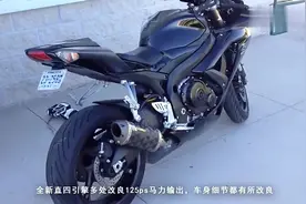 铃木GSXR600，凭啥敢卖16万，轰一下油门就明白了视频封面