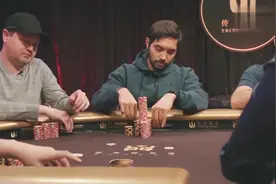 德州扑克：kenney开局AJ杂色Raise到55K，谁料碰到K9杂色，难受！视频封面