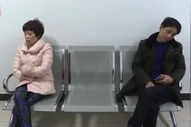 借邻居16万元装修房子，“赖皮”夫妻语出惊人：“就是不还”视频封面
